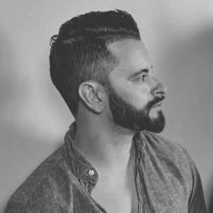 Meet your Posher, Zach